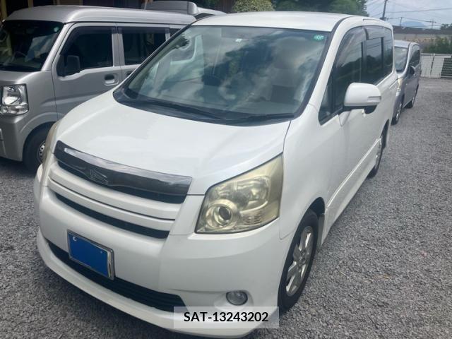 Toyota NOAH 2008-02 392843-0