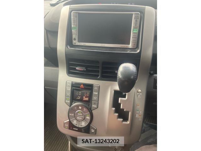 Toyota NOAH 2008-02 392843-21