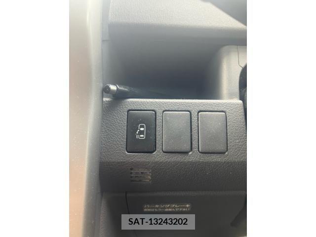 Toyota NOAH 2008-02 392843-20