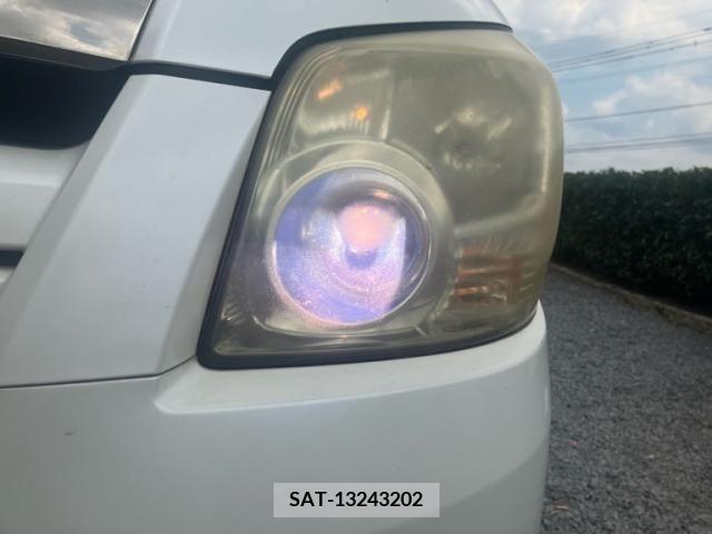 Toyota NOAH 2008-02 392843-13
