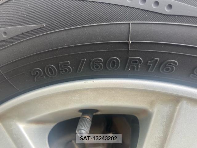 Toyota NOAH 2008-02 392843-11
