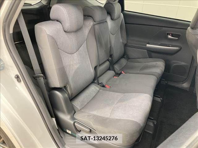 Toyota PRIUS ALPHA 2012-09 222482-12