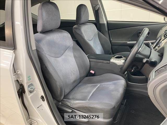 Toyota PRIUS ALPHA 2012-09 222482-11