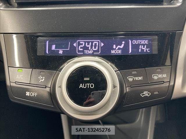 Toyota PRIUS ALPHA 2012-09 222482-6