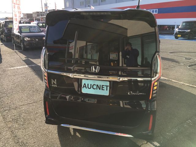 Honda N BOX CUSTOM 2021-08 183213-4