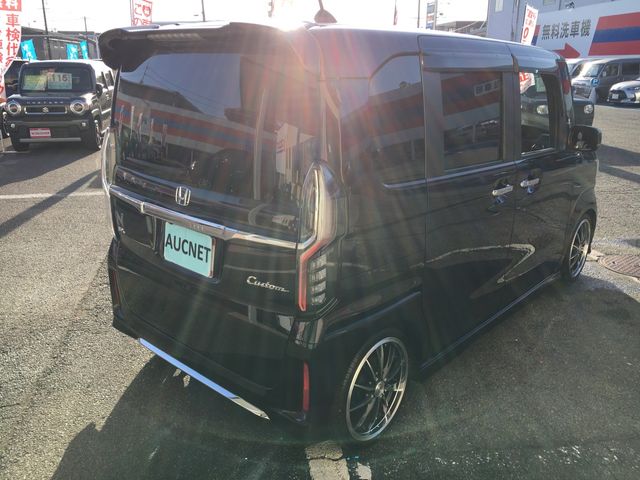 Honda N BOX CUSTOM 2021-08 183213-3