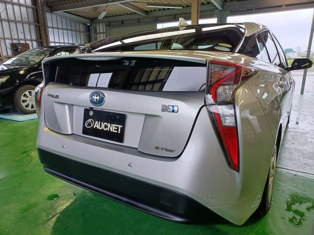 Toyota PRIUS 2018-07 5096-2