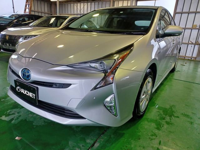Toyota PRIUS 2018-07 5096-0
