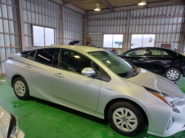 Toyota PRIUS 2018-07 5096-3