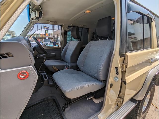 Toyota LAND CRUISER 2015-01 183130-10
