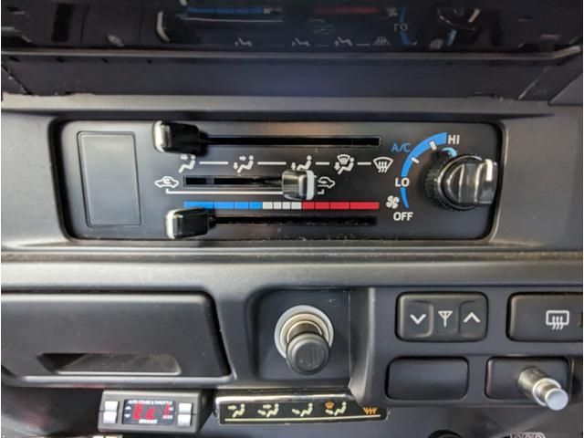 Toyota LAND CRUISER 2015-01 183130-18