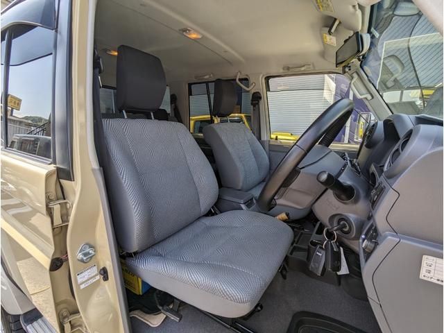 Toyota LAND CRUISER 2015-01 183130-9