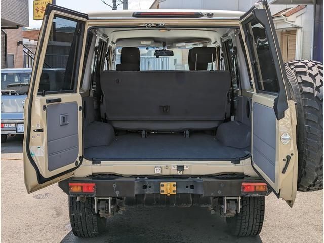 Toyota LAND CRUISER 2015-01 183130-22