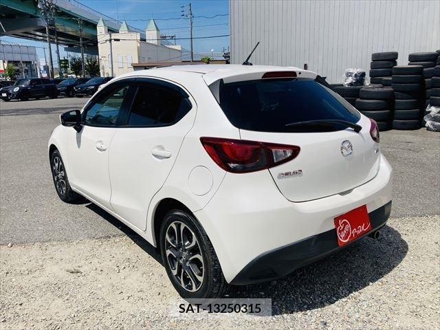 Mazda DEMIO 2015-10 345441-19