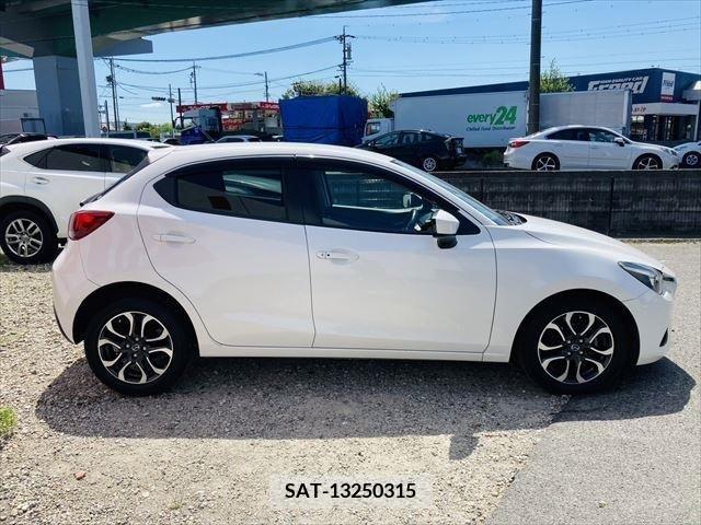 Mazda DEMIO 2015-10 345441-16