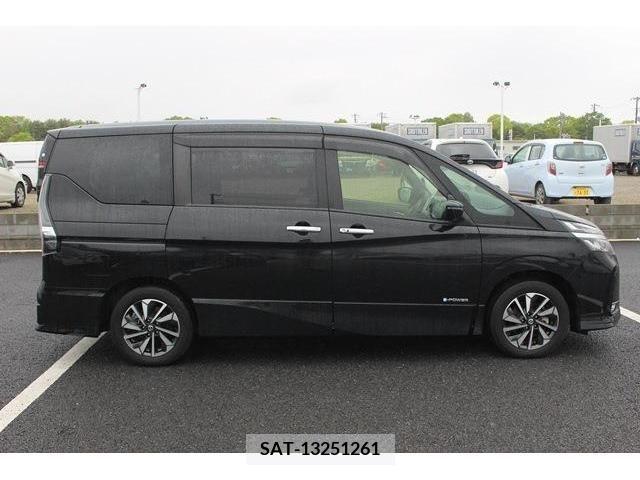 Nissan SERENA 2019-10 284094-10