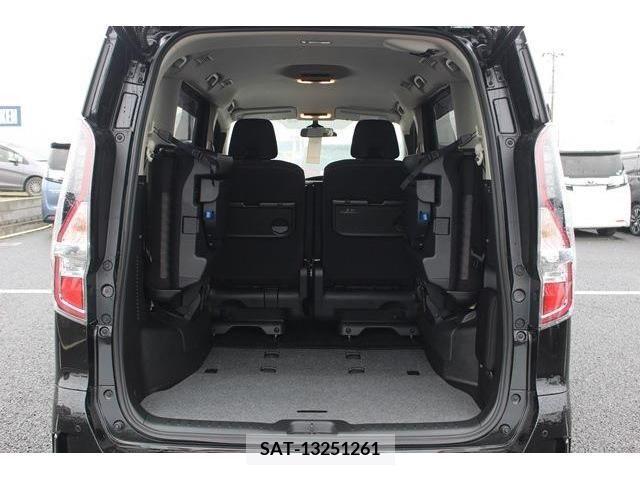 Nissan SERENA 2019-10 284094-17