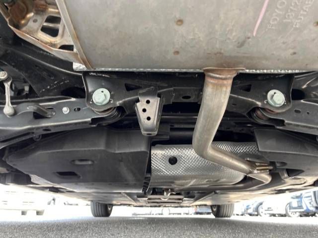 Toyota PRIUS 2016-08 5520-19