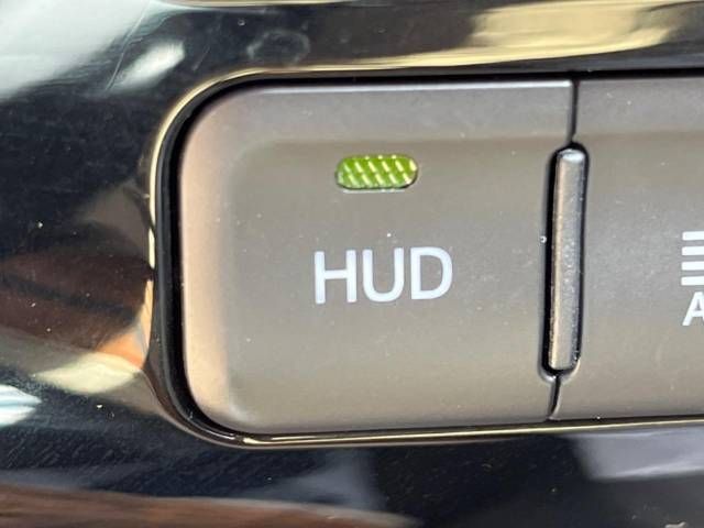 Toyota PRIUS 2016-08 5520-6