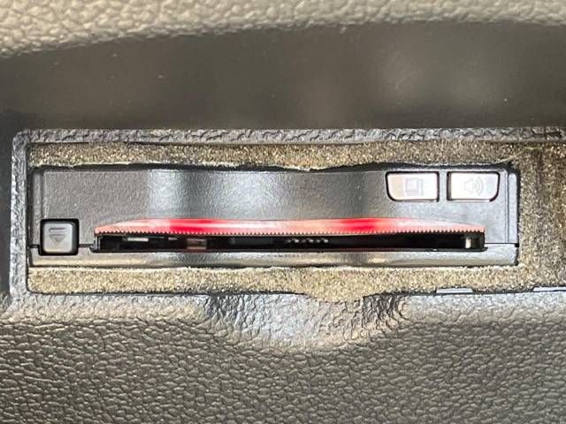Toyota PRIUS 2016-08 5520-4