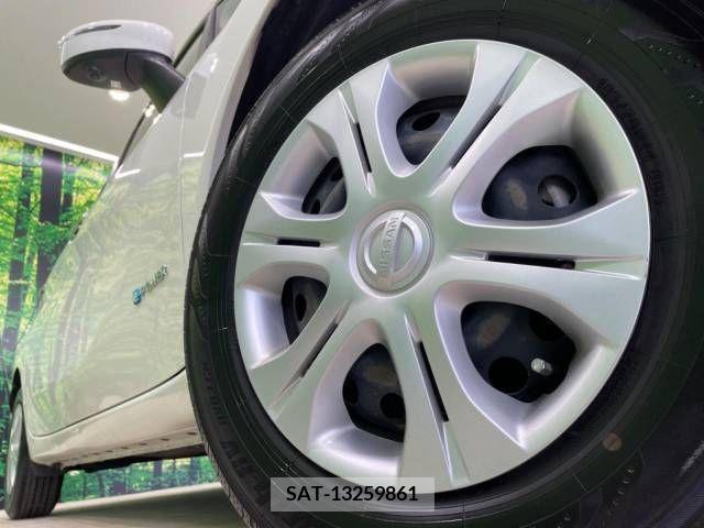Nissan NOTE 2017-08 339841-12