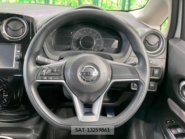 Nissan NOTE 2017-08 339841-11