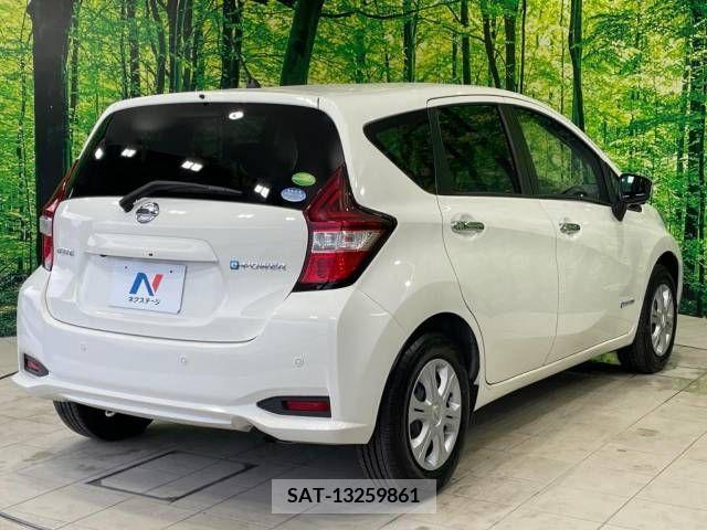 Nissan NOTE 2017-08 339841-17