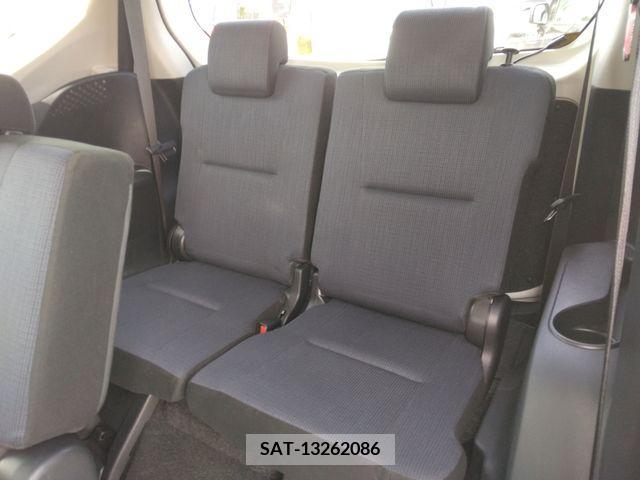 Toyota SIENTA 2017-03 298354-14