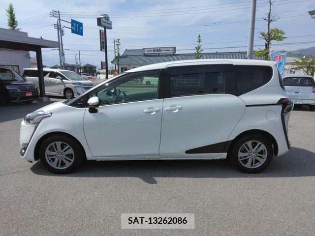 Toyota SIENTA 2017-03 298354-4