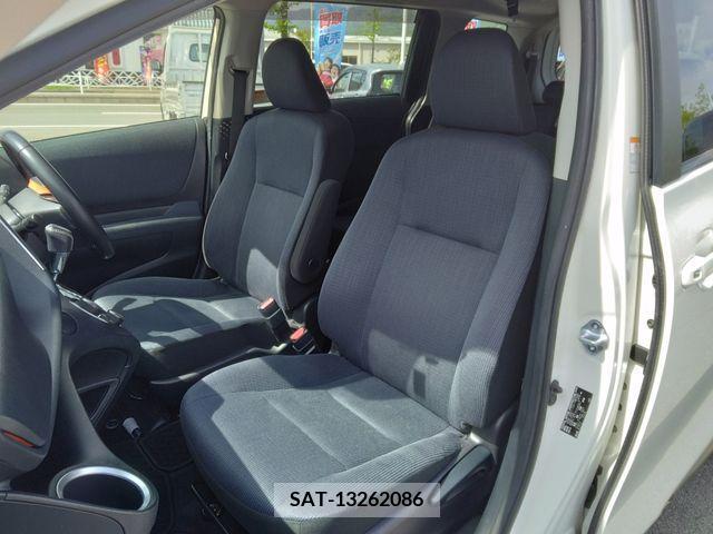 Toyota SIENTA 2017-03 298354-12