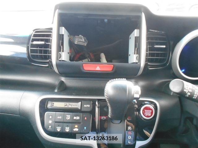 Honda N BOX CUSTOM 2013-11 306515-9