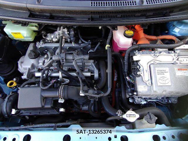 Toyota AQUA 2014-03 208329-27