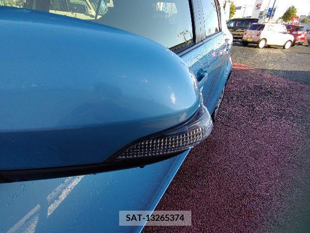Toyota AQUA 2014-03 208329-22