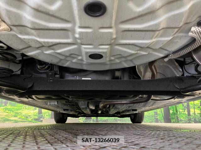 Nissan NOTE 2017-08 365341-19
