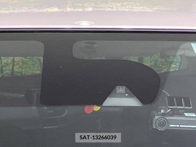 Nissan NOTE 2017-08 365341-2