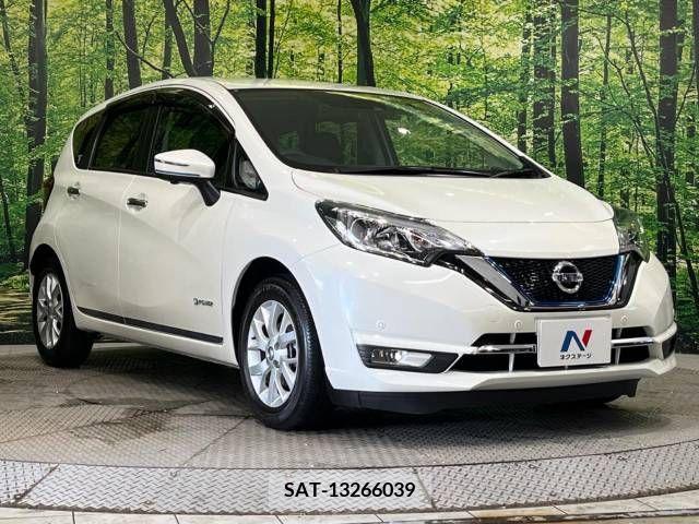 Nissan NOTE 2017-08 365341-16