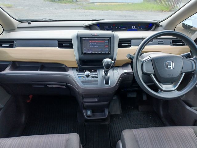 Honda FREED 2017-09 21148-1
