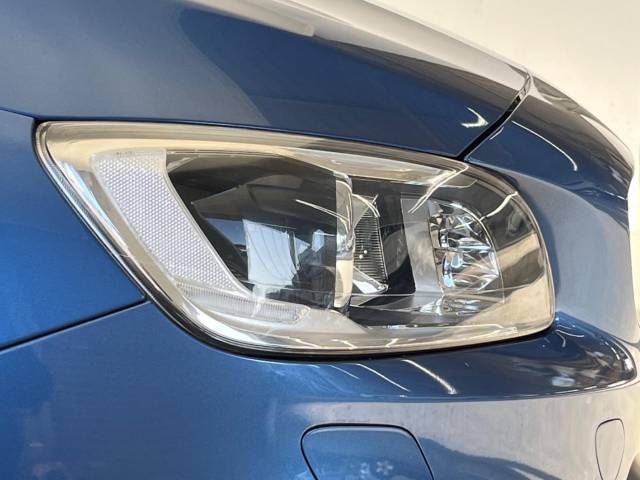 Volvo V60 2018-05 27598-14