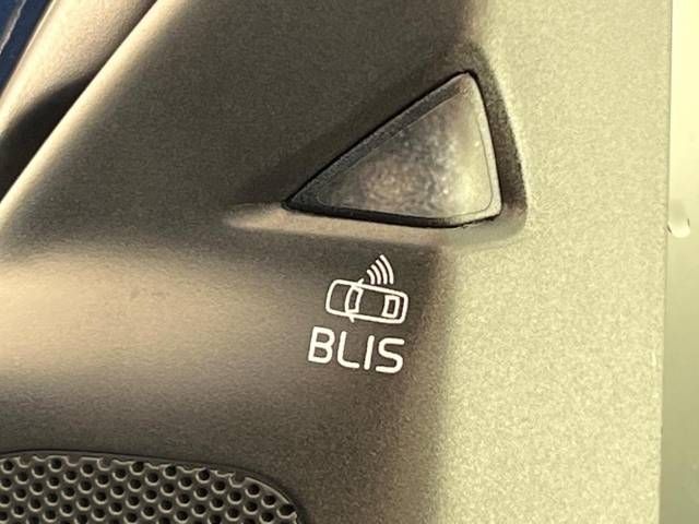 Volvo V60 2018-05 27598-7
