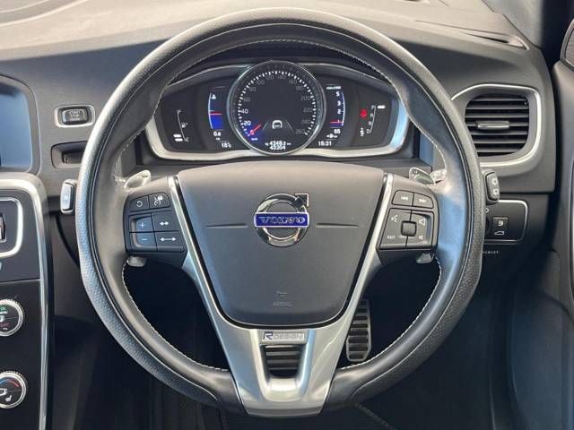 Volvo V60 2018-05 27598-10