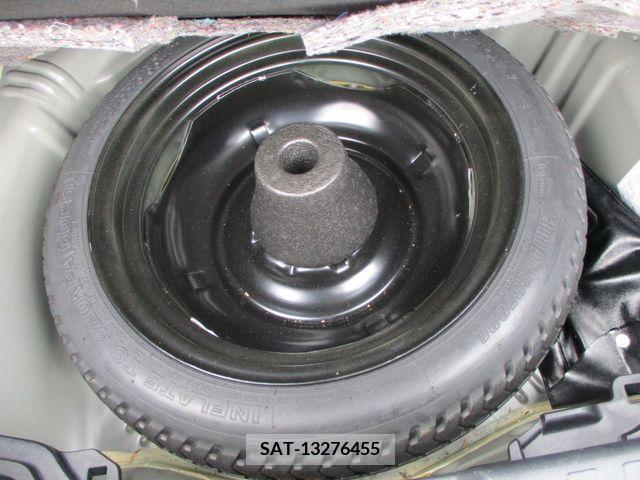 Toyota AQUA 2015-08 314238-11