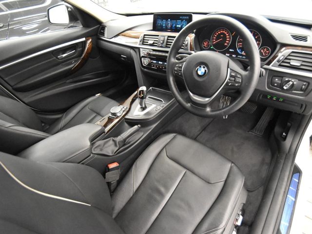 Bmw 3 SERIES 2016-12 16262-1