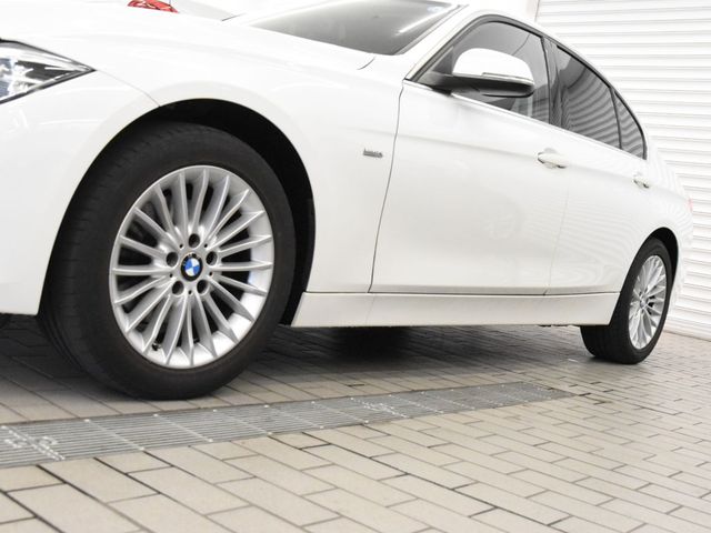 Bmw 3 SERIES 2016-12 16262-4