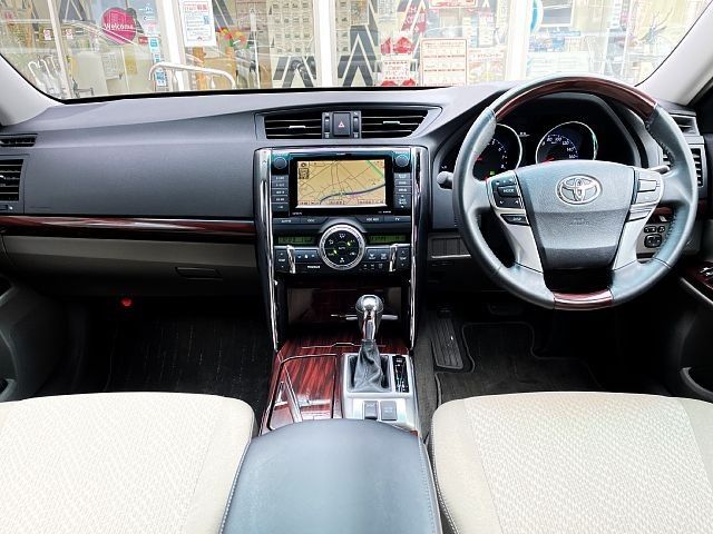 Toyota MARK X 2010-03 194582-1