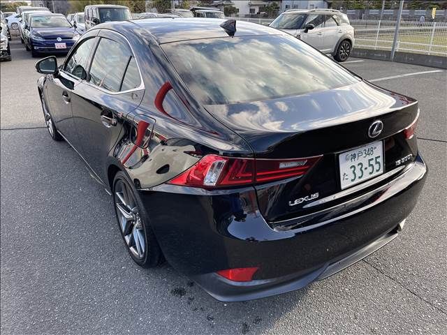 Lexus IS 2013-08 689-2