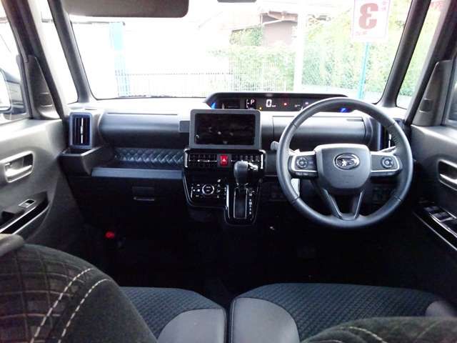 Daihatsu TANTO CUSTOM 2021-10 24747-1