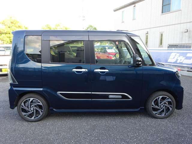 Daihatsu TANTO CUSTOM 2021-10 24747-10