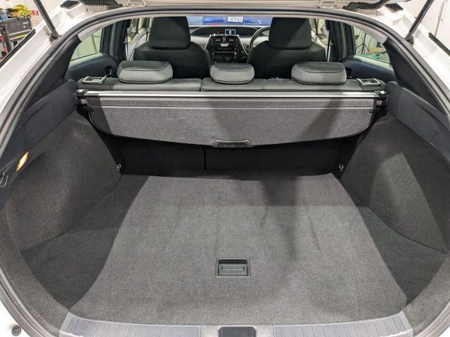 Toyota PRIUS 2019-03 64-11