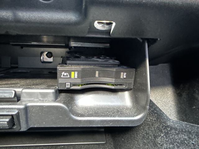 ROVER RANGE ROVER 2017-04 23020-10