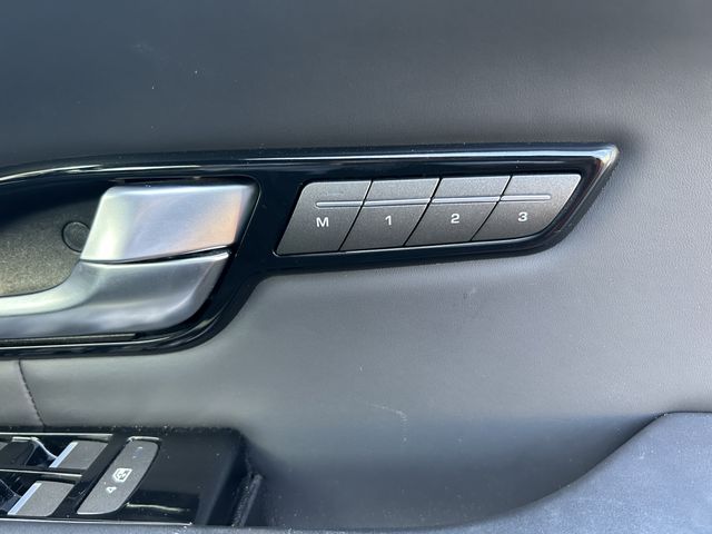 ROVER RANGE ROVER 2017-04 23020-12